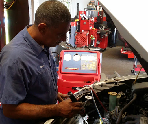 Auto Repair Shop «Reynoso Auto Repair», reviews and photos, 200 W Carroll St, Kissimmee, FL 34741, USA