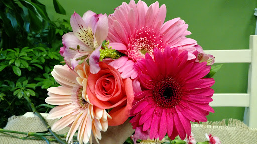 Flower Delivery «Phil-Amy Florist», reviews and photos, 704 Dogwood Ave, Franklin Square, NY 11010, USA