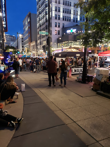 Shopping Mall «The Shops of Grand Avenue», reviews and photos, 275 W Wisconsin Ave, Milwaukee, WI 53203, USA