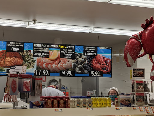 Shopping Mall «Stadium Plaza Shopping Center», reviews and photos, 10 Main St, Tewksbury, MA 01876, USA