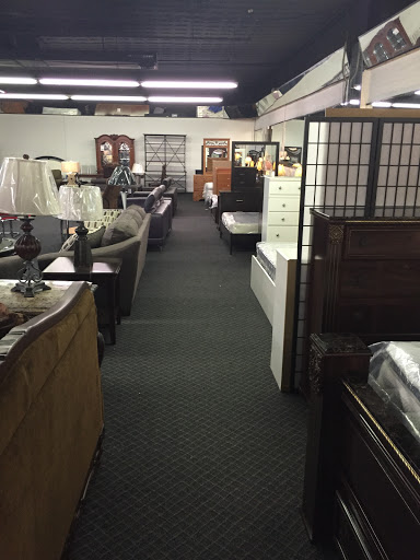 Furniture Wholesaler «Versailles Furniture Corp.», reviews and photos, 3128 Queens Blvd, Long Island City, NY 11101, USA