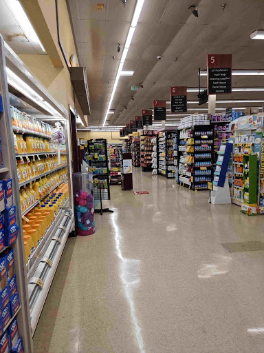 Grocery Store «Safeway», reviews and photos, 3713 Lee Hwy, Arlington, VA 22207, USA