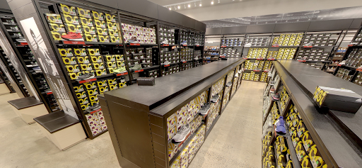 Sporting Goods Store «adidas Outlet Store Woodburn», reviews and photos, 1001 N Arney Rd Ste 400, Woodburn, OR 97071, USA