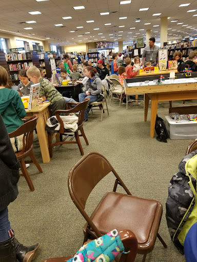Book Store «Barnes & Noble», reviews and photos, 6501 Grape Rd #1200, Mishawaka, IN 46545, USA