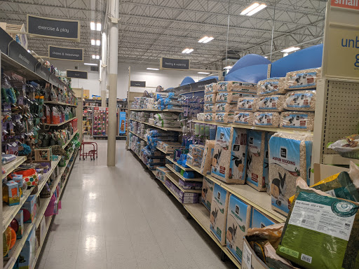 Pet Supply Store «PetSmart», reviews and photos, 13000 Aurora Ave N, Seattle, WA 98133, USA