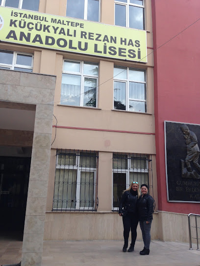 Küçükyalı Rezan Has Anadolu Lisesi