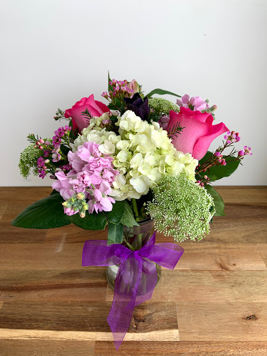 Wyoming Florist, 401 Wyoming Ave, Cincinnati, OH 45215, USA, 