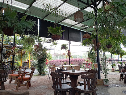 La Reserva del Colibrí - Restaurante Campestre - Cancha Municipal, Br. Gaitan, Quimbaya, Quindío, Colombia