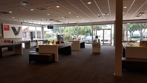 Cell Phone Store «Verizon», reviews and photos, 9705 Research Blvd d, Austin, TX 78759, USA