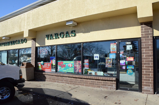 Grocery Store «Supermercado Vargas», reviews and photos, 818 S Lake St, Mundelein, IL 60060, USA