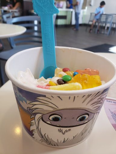 Frozen Yogurt Shop «Yogurtland», reviews and photos, 4170 Lavon Dr #176, Garland, TX 75040, USA