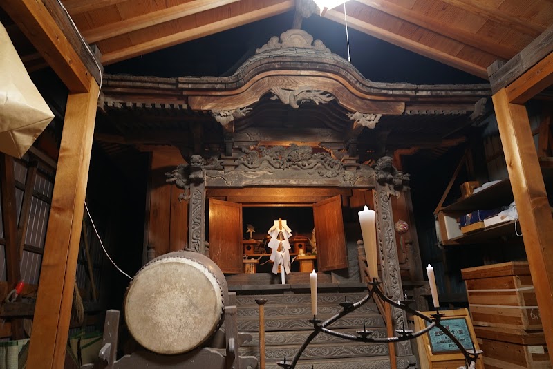 石動神社