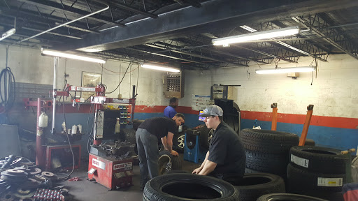 Tire Shop «BTS Tire & Service Stores», reviews and photos, 580 Pawtucket Ave, Pawtucket, RI 02860, USA