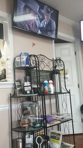 Tire Shop «Maxi-Lube Tire & Auto», reviews and photos, 1141 W Taylor St, Griffin, GA 30223, USA