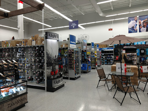 Sporting Goods Store «Academy Sports + Outdoors», reviews and photos, 4526 W Wendover Ave, Greensboro, NC 27409, USA