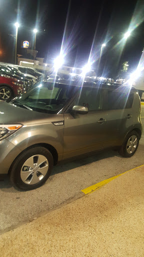 Car Dealer «Legend Kia», reviews and photos, 12115 I-35, San Antonio, TX 78233, USA