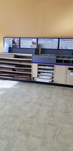 Print Shop «FedEx Office Print & Ship Center», reviews and photos, 212 NJ-18, East Brunswick, NJ 08816, USA