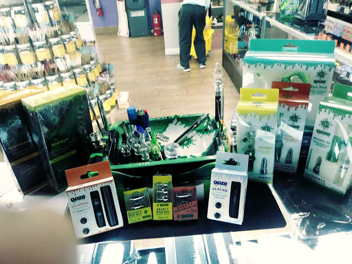 Tobacco Shop «407 Smoke Shop», reviews and photos, 4316 Curry Ford Rd, Orlando, FL 32806, USA