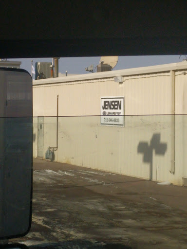 Car Dealer «Jensen LeMars Ford Chrysler», reviews and photos, 1258 Lincoln St SW, Le Mars, IA 51031, USA