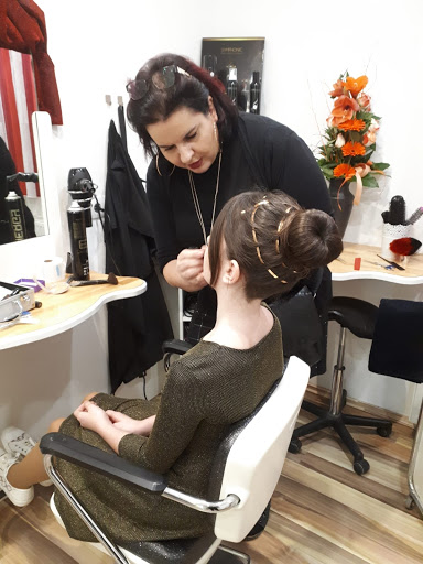 ISABELLA ihre Friseurin In Obermitterdorf