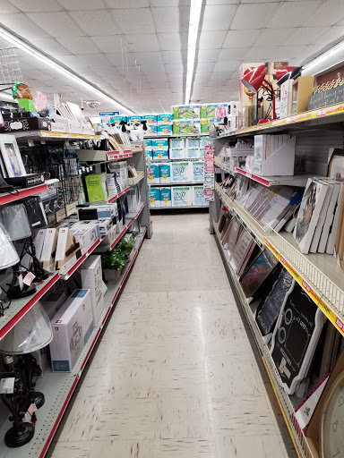 Dollar Store «FAMILY DOLLAR», reviews and photos, 8034 22nd Ave, Kenosha, WI 53143, USA