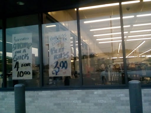 Fareway Grocery, 1325 Albia Rd, Ottumwa, IA 52501, USA, 