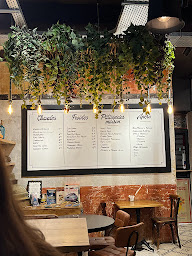 Photo n°3 de Books & Coffee à Bordeaux ()