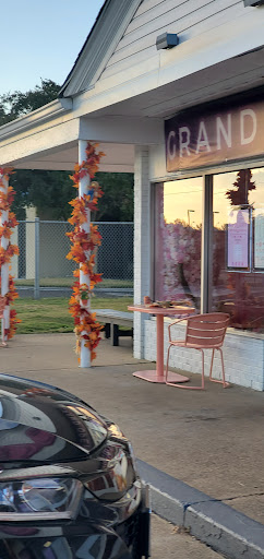 Shopping Mall «Fairfield Shopping Center», reviews and photos, 5322 Lord Dunmore Ct, Virginia Beach, VA 23464, USA