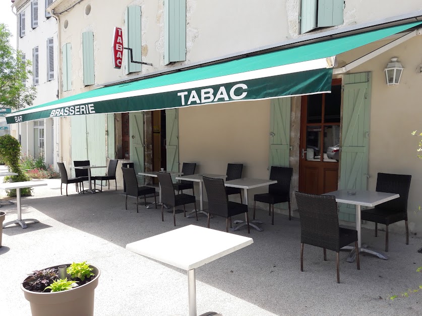 Café de La Poste à Roquefort (Landes 40)