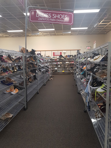 Clothing Store «Burlington Coat Factory», reviews and photos, 1300 N Larkin Ave, Joliet, IL 60435, USA
