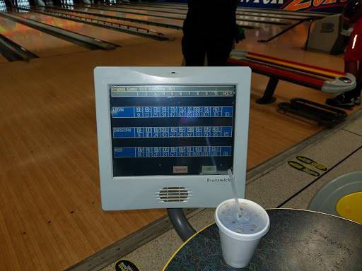 Bowling Alley «Brunswick Zone Turnersville Lanes», reviews and photos, 100 American Blvd, Turnersville, NJ 08012, USA