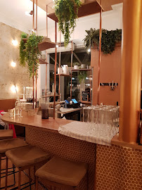 Atmosphère du Restaurant méditerranéen Nous Châteaudun à Paris - n°4