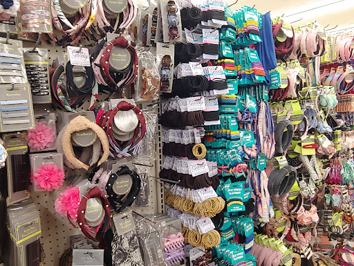 Dollar Store «Dollar Tree», reviews and photos, 12928 Bandera Rd, Helotes, TX 78023, USA