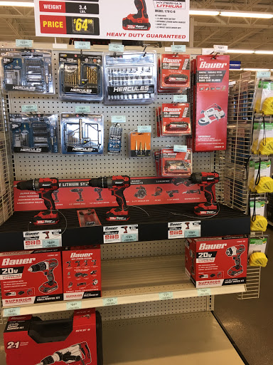 Hardware Store «Harbor Freight Tools», reviews and photos, 1700 E Sherman Blvd, Muskegon, MI 49444, USA