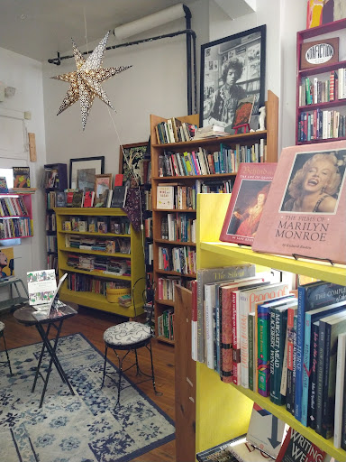 Record Store «Irvington Vinyl», reviews and photos, 9 Johnson Ave, Indianapolis, IN 46219, USA