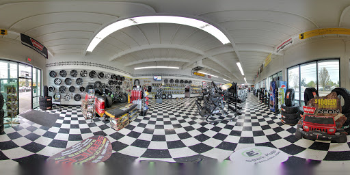 Truck Accessories Store «4 Wheel Parts - Portland - South Tabor», reviews and photos, 2700 SE 82nd Ave, Portland, OR 97266, USA