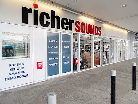 Richer Sounds, Milton Keynes