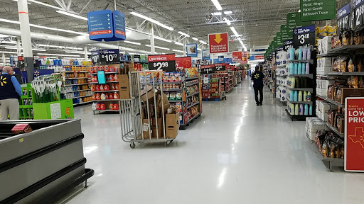 Department Store «Walmart Supercenter», reviews and photos, 3115 Edgar Brown Dr, West Orange, TX 77630, USA