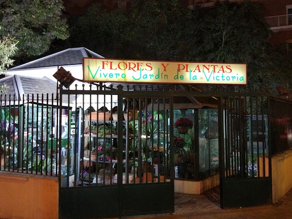 FLORES Y PLANTAS Vivero Jardín de la Victoria
