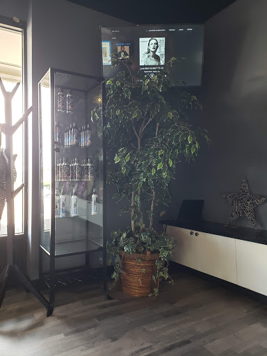 Shopping Mall «Columbine Valley Shopping Center», reviews and photos, 3615 W Bowles Ave, Littleton, CO 80123, USA