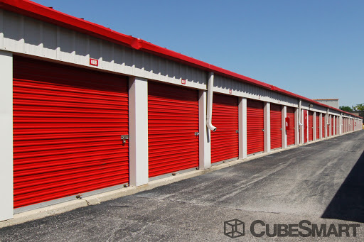 Self-Storage Facility «CubeSmart Self Storage», reviews and photos, 1750 Busse Rd, Elk Grove Village, IL 60007, USA