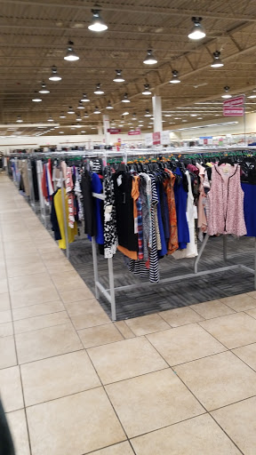 Clothing Store «Burlington Coat Factory», reviews and photos, 22331 Eureka Rd, Taylor, MI 48180, USA