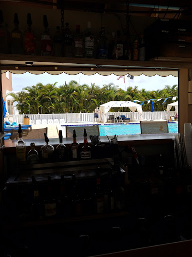 Yacht Club «The Club at Treasure Island», reviews and photos, 400 Treasure Island Causeway, Treasure Island, FL 33706, USA