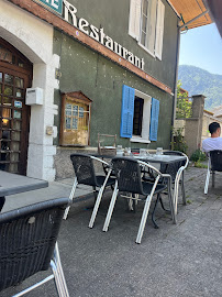 Atmosphère du Restaurant La Poterne à Saint-Jean-de-Maurienne - n°3
