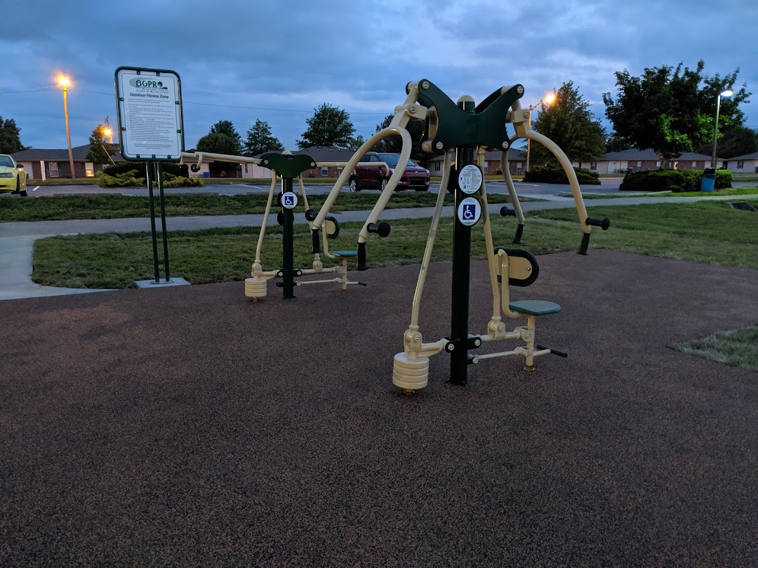 Bowling Green Parks and Rec Outdoor Fitness Zone