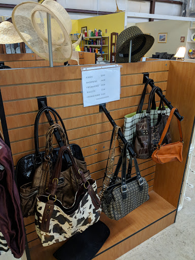 Thrift Store «Helping Hand Missions Thrift Store», reviews and photos, 5307 Gulf Breeze Pkwy, Gulf Breeze, FL 32563, USA