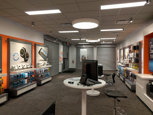 Cell Phone Store «AT&T Authorized Retailer», reviews and photos, 7725 W 33rd Ave, Hialeah Gardens, FL 33018, USA
