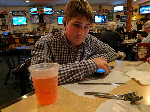 Shopping Mall «Ravenwood Shopping Center», reviews and photos, 910 Taylor Ave, Towson, MD 21286, USA