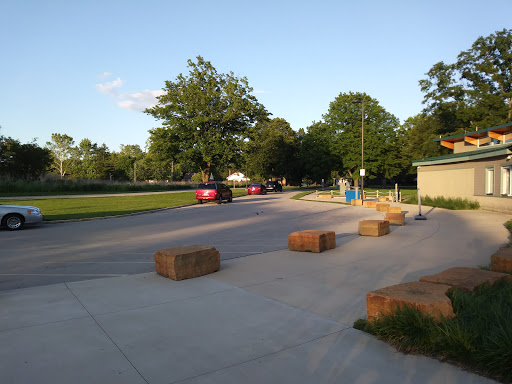 Swim Club «Crystal Lake Park Family Aquatic Center», reviews and photos, 1401 N Broadway Ave, Urbana, IL 61801, USA