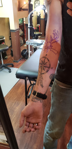 Tattoo Shop «Vintage Karma», reviews and photos, 110 W Sale St, Tuscola, IL 61953, USA